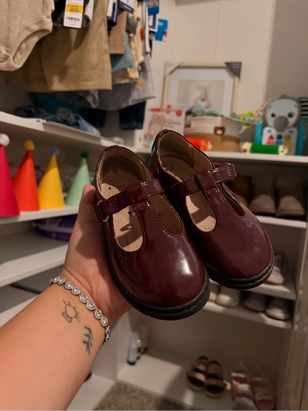 Children's Mary Jane Dress Shoes - Burgundy
